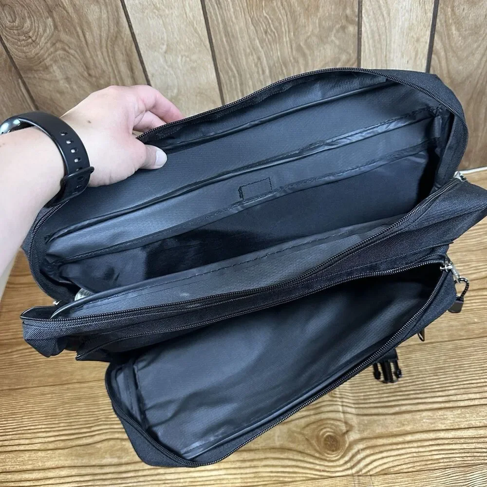EASTPORT Messenger‎ Laptop Bag Black Nylon 16” wide x 14” tall x 4” deep